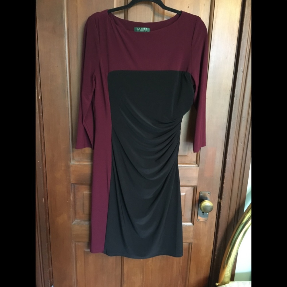 Women's Burgundy and Black Ruched Long-Sleeve Sheath Dress